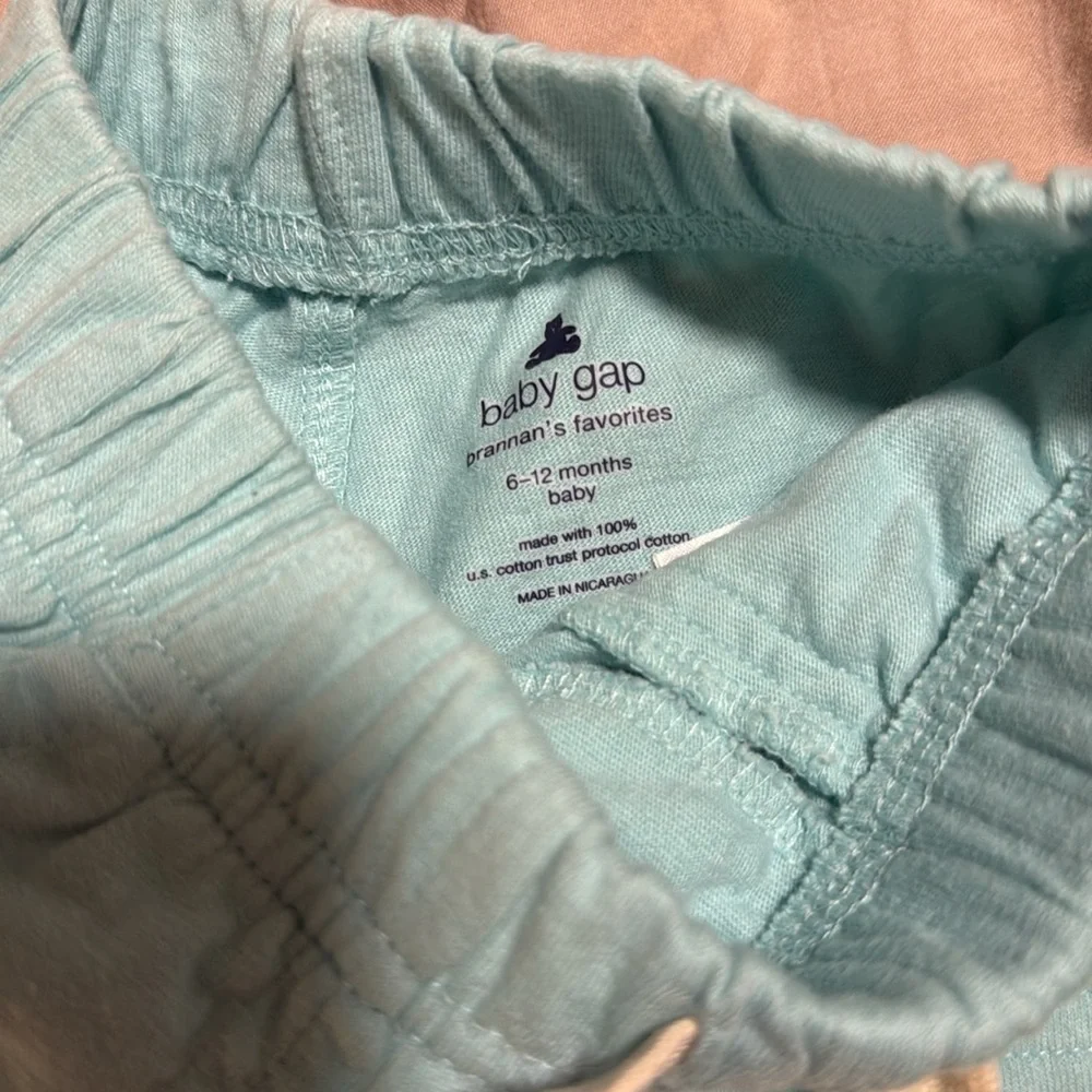 Baby shorts 6-12M